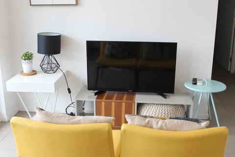 Poplar Box Hill Apartment - Sunshine Coast Tourism 4