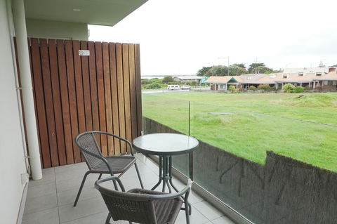 The Apollo - Sunshine Coast Tourism 19