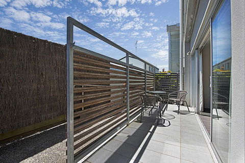 The Apollo - Sunshine Coast Tourism 1