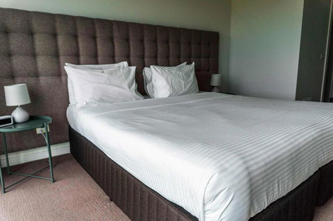 The Apollo - Sunshine Coast Tourism 9