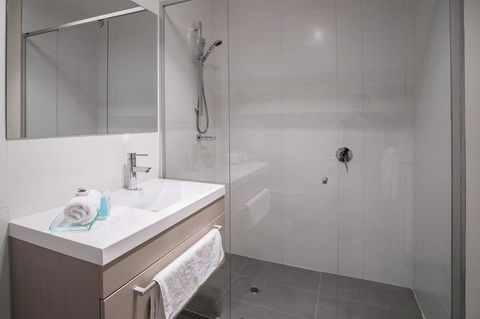 The Apollo - Sunshine Coast Tourism 4