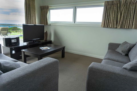 The Apollo - Sunshine Coast Tourism 7