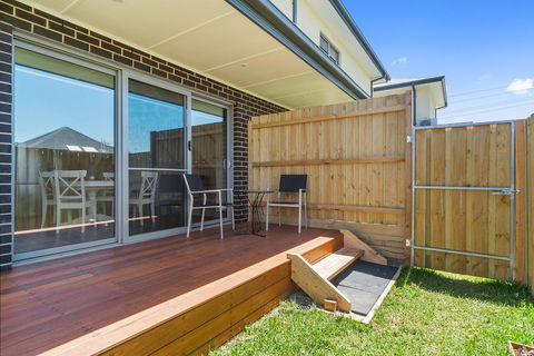 Rosewater Townhouses Dromana - Sunshine Coast Tourism 6