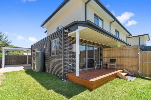 Rosewater Townhouses Dromana - Sunshine Coast Tourism 12