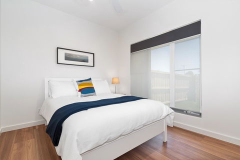 Rosewater Townhouses Dromana - Sunshine Coast Tourism 28