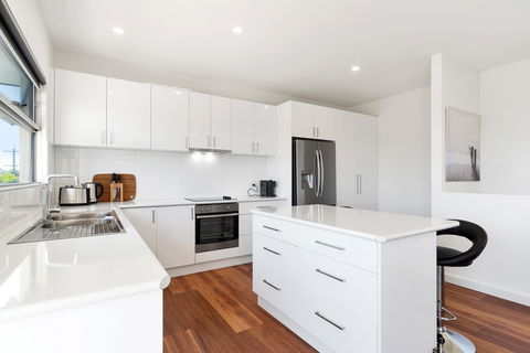 Rosewater Townhouses Dromana - Sunshine Coast Tourism 24