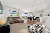 Book Dromana Accommodation Vacations Sunshine Coast Tourism Sunshine Coast Tourism