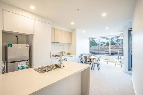 Poplar Apartments - Holiday Sunshine Coast 13