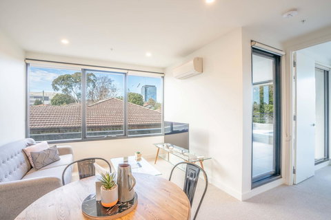 Poplar Apartments - Holiday Sunshine Coast 6