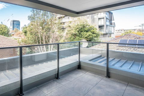 Poplar Apartments - Holiday Sunshine Coast 10