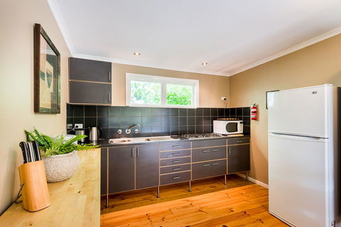 Avalon House - Holiday Sunshine Coast 28