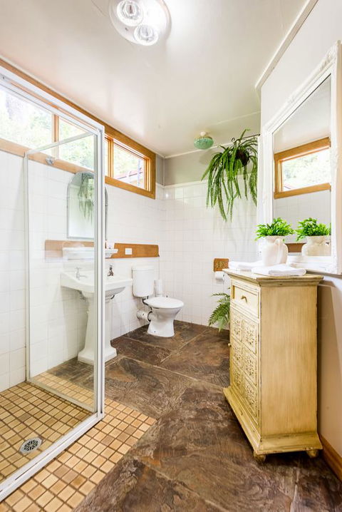Avalon House - Holiday Sunshine Coast 21