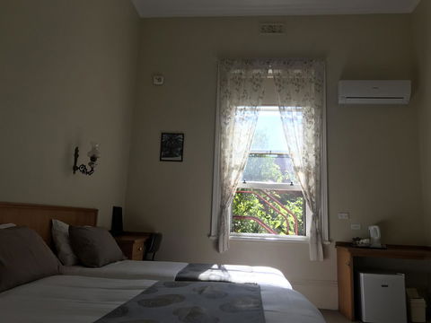 Campbell St Lodge - Sunshine Coast Tourism 13