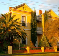 Campbell st Lodge - Holiday Sunshine Coast