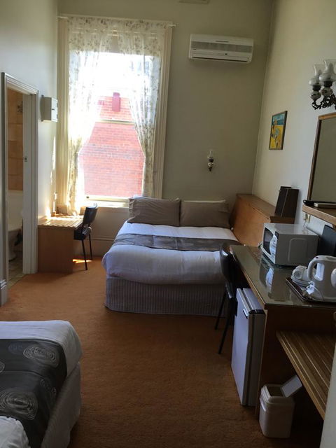 Campbell St Lodge - Sunshine Coast Tourism 23