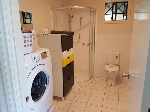 Romsey Homestay - Holiday Sunshine Coast 9