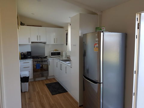 Romsey Homestay - Holiday Sunshine Coast 3