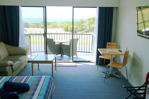 Apollo Bay Waterfront Motor Inn - Holiday Sunshine Coast 29