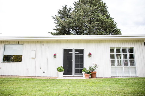 The Cottage - Holiday Sunshine Coast 9