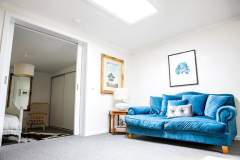 The Cottage - Holiday Sunshine Coast 1