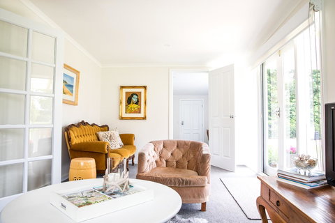 The Cottage - Holiday Sunshine Coast 18