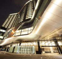 Crown Metropol Melbourne - Holiday Sunshine Coast