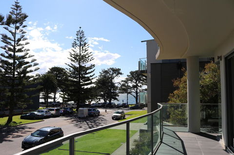 130 At The Waves - Sunshine Coast Tourism 0