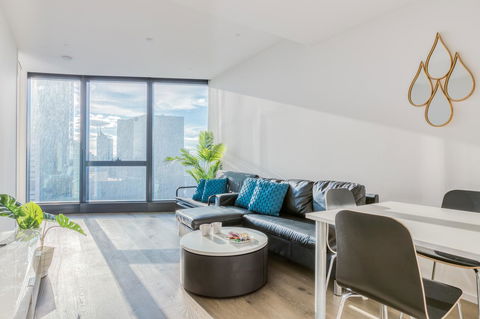 New Eureka 108 Hotel Apartments - Sunshine Coast Tourism 6