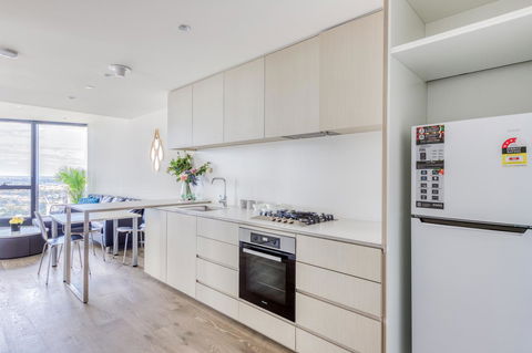 New Eureka 108 Hotel Apartments - Sunshine Coast Tourism 4