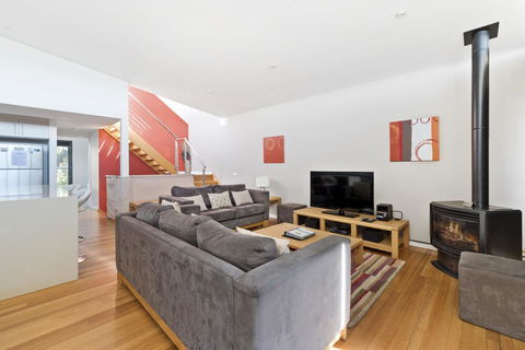 Apollo Bay Cottages - Holiday Sunshine Coast 12
