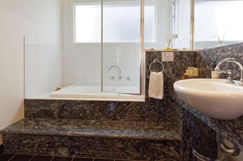54 On Bank - Sunshine Coast Tourism 24