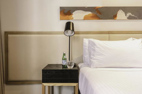 Brady Hotels Central Melbourne - Sunshine Coast Tourism 18