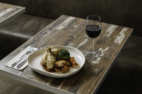 Brady Hotels Central Melbourne - Sunshine Coast Tourism 23