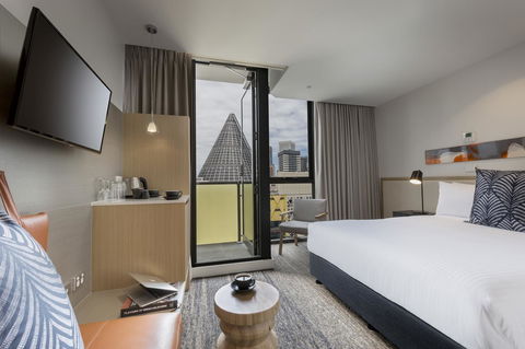 Brady Hotels Central Melbourne - Sunshine Coast Tourism 0