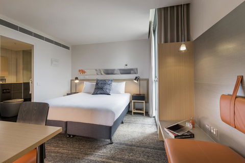 Brady Hotels Central Melbourne - Sunshine Coast Tourism 7