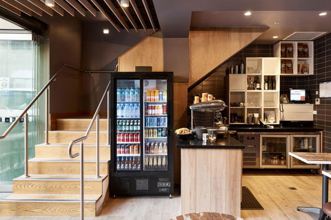 Brady Hotels Central Melbourne - Sunshine Coast Tourism 28