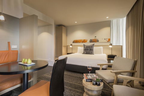 Brady Hotels Central Melbourne - Sunshine Coast Tourism 1