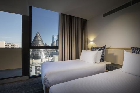 Brady Hotels Central Melbourne - Sunshine Coast Tourism 40