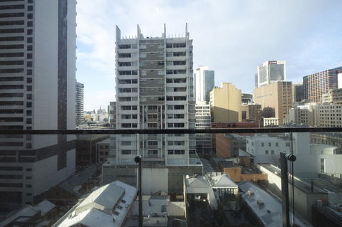 Mono Apartments On La Trobe Street - Sunshine Coast Tourism 17