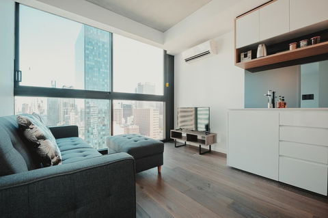 Mono Apartments On La Trobe Street - Sunshine Coast Tourism 2