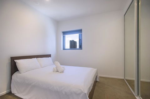 Mono Apartments On La Trobe Street - Sunshine Coast Tourism 8