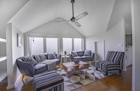 Bayview Loft - Sunshine Coast Tourism 1