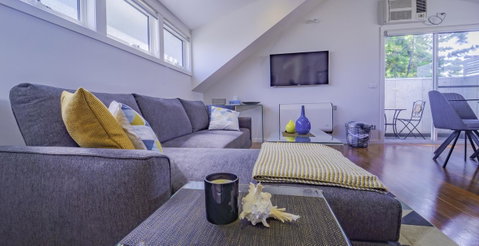 Bayview Loft - Sunshine Coast Tourism 16