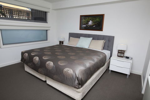 7 Falls Apartments - Sunshine Coast Tourism 24