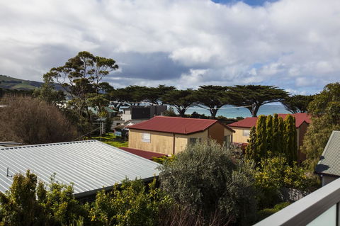 7 Falls Apartments - Sunshine Coast Tourism 26