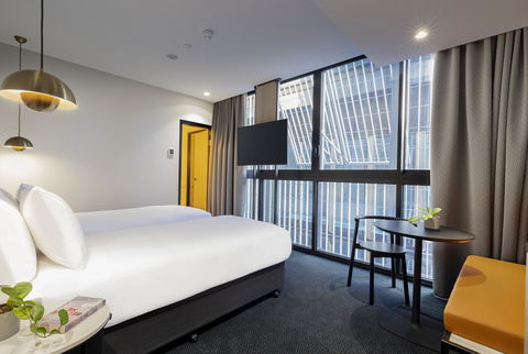 Brady Hotels Jones Lane - Sunshine Coast Tourism 11