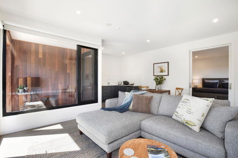 Brooklands Apartments - Sunshine Coast Tourism 2