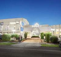 Ciloms Airport Lodge - Holiday Sunshine Coast