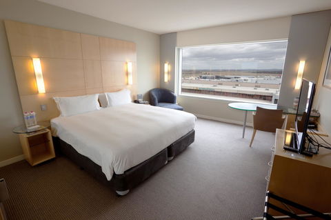 PARKROYAL Melbourne Airport - Sunshine Coast Tourism 33