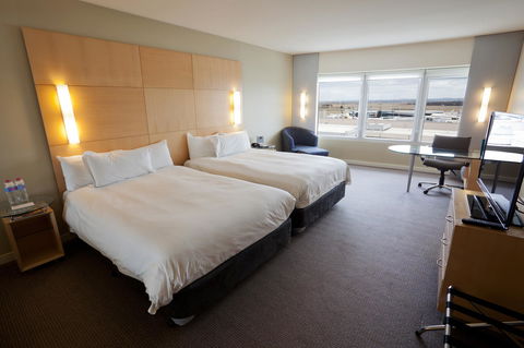 PARKROYAL Melbourne Airport - Sunshine Coast Tourism 34
